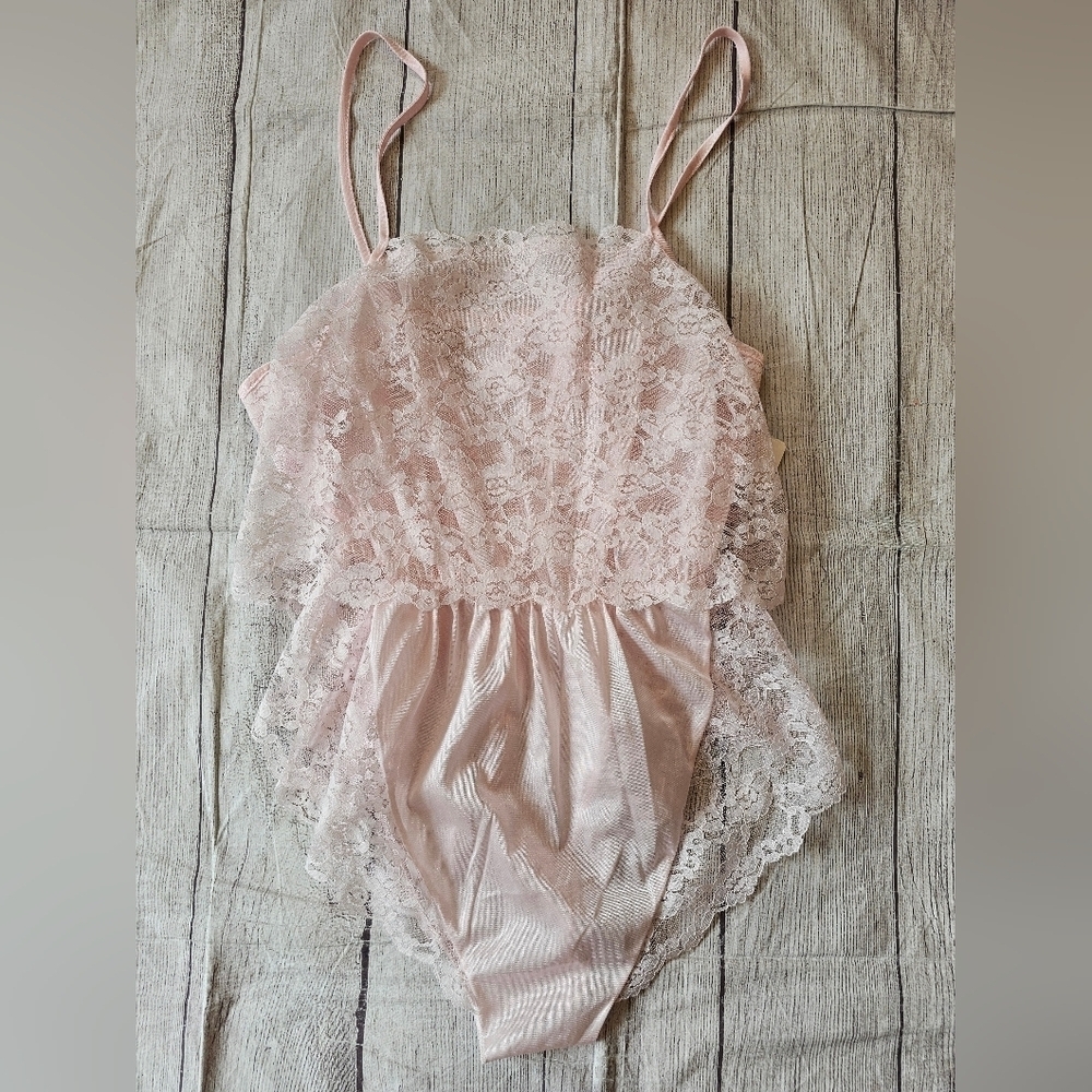 Vintage Union Made Size Medium Pink One Piece Teddy Lingerie Nylon Lace New Tag